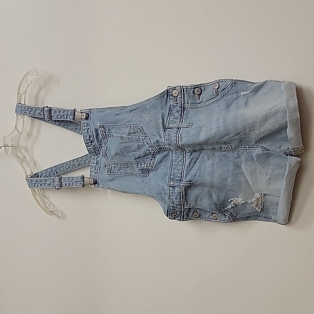 Light Denim Shortalls Distressed NWOT Small Like New